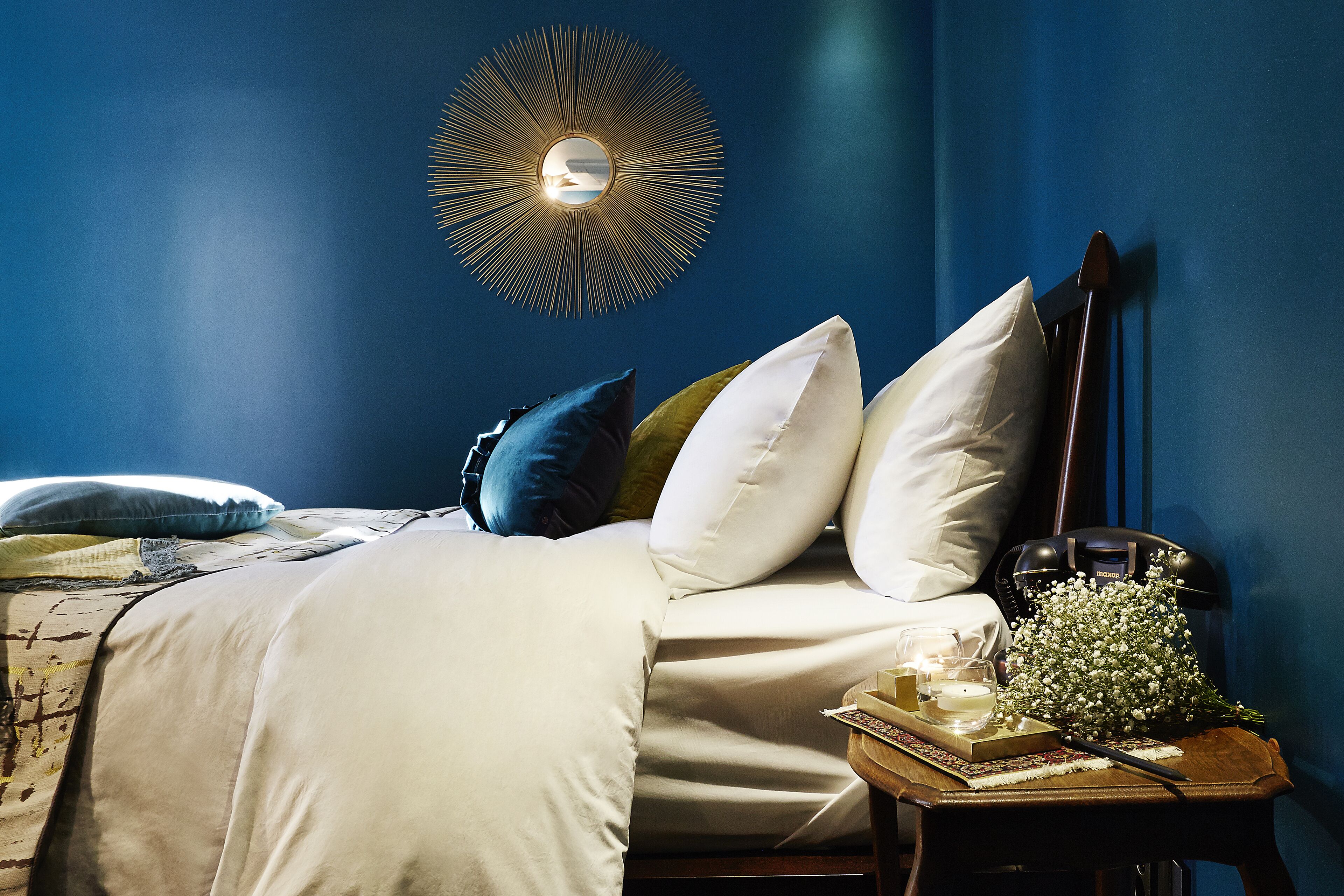 deluxe double room, smoking | premium bedding, down duvets, select comfort beds, free minibar items