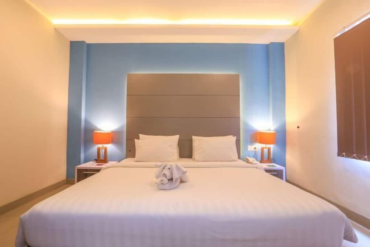 1 bedroom, minibar, in-room safe, desk