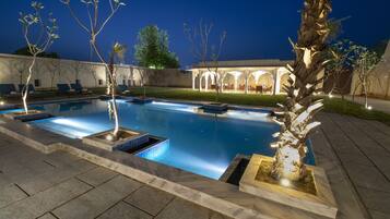 Outdoor pool, pool loungers