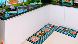 Apartment | Private kitchen - Adi Apartment (Ho Chi Minh City)