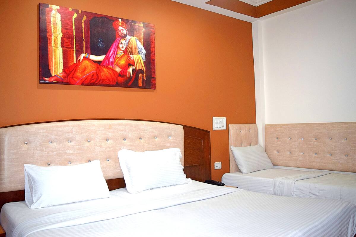 In-room safe, free WiFi