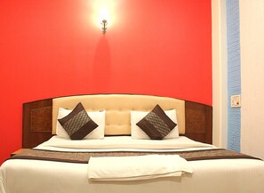 In-room safe, free WiFi