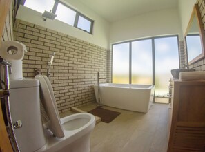 Bañera profunda