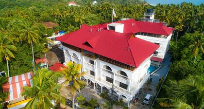 Sajjoys Hotel