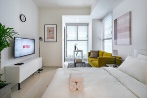 Studio | Individuell inredning, unika möbler, skrivbord och mörkläggningsgardiner