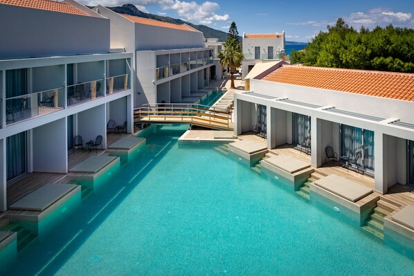 Seasonal outdoor pool, open 8:00 AM to 8:00 PM, pool umbrellas - ArionGreen Riviera (Zakynthos)