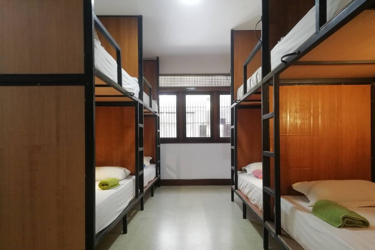 Comfort Shared Dormitory, Mixed Dorm, Non Smoking, Courtyard View