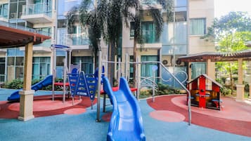 Children’s play area – outdoor