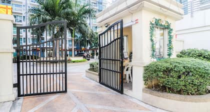 PRS @ One Palm Tree Villa near T3 Airport