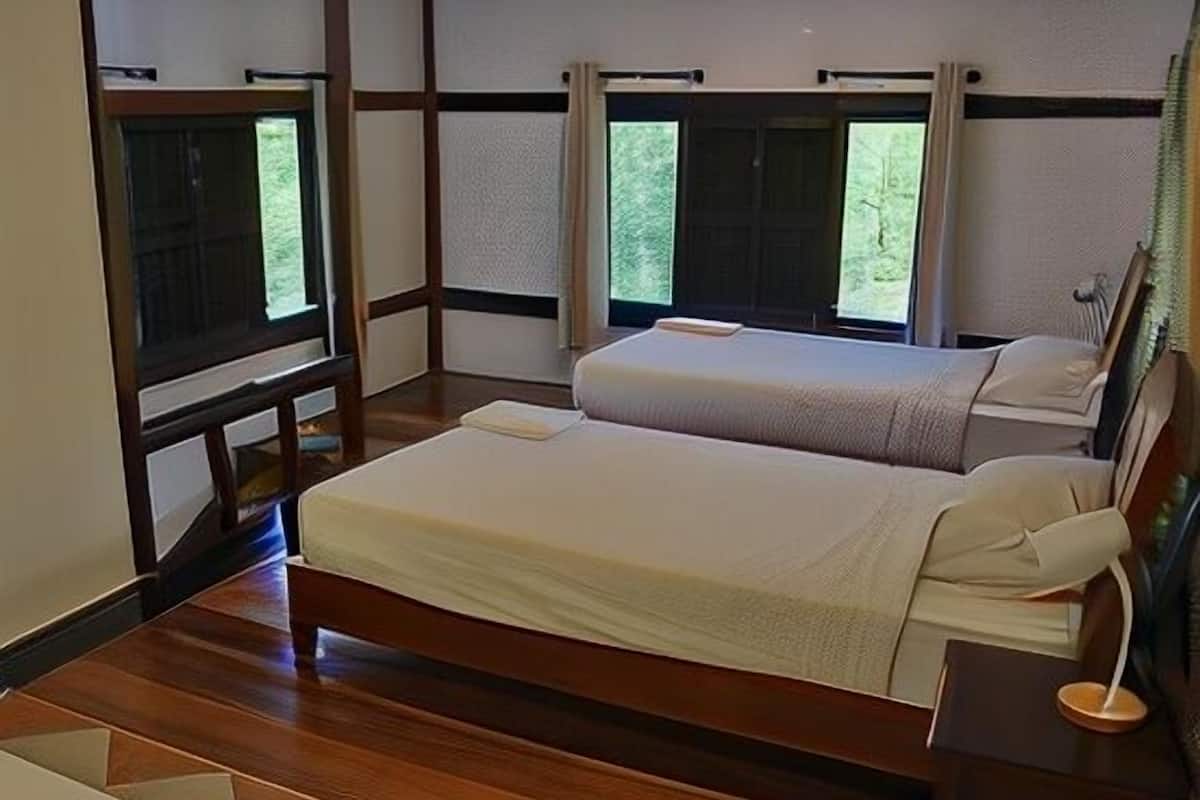 Free WiFi, bed sheets