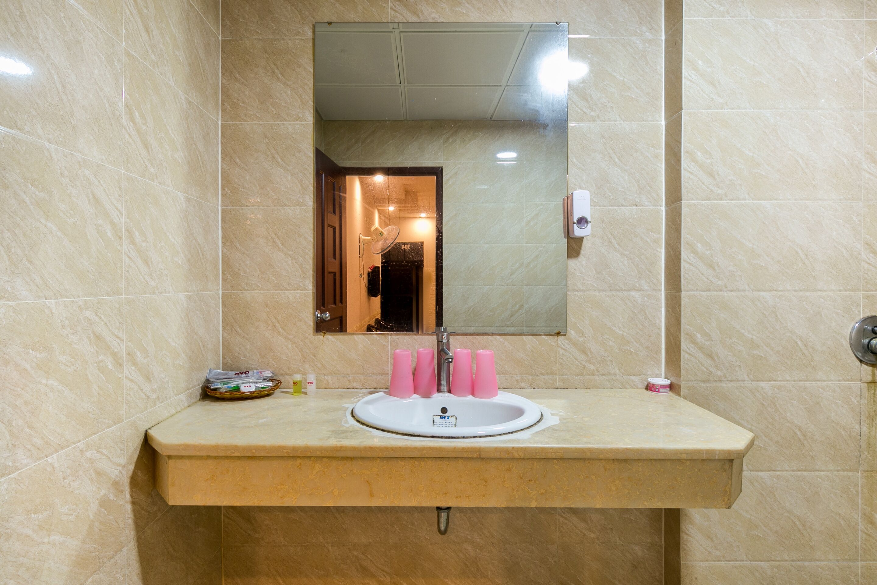 Foto - OYO 373 Habana Hotel