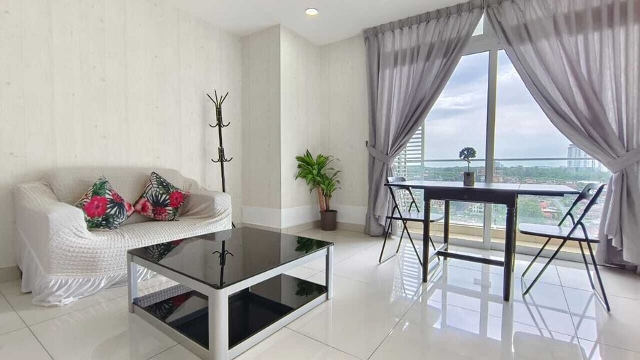 JB City Shopping Mall Apartment