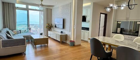 Luxury Suite, 2 Bedrooms, Balcony, Sea View | Living area