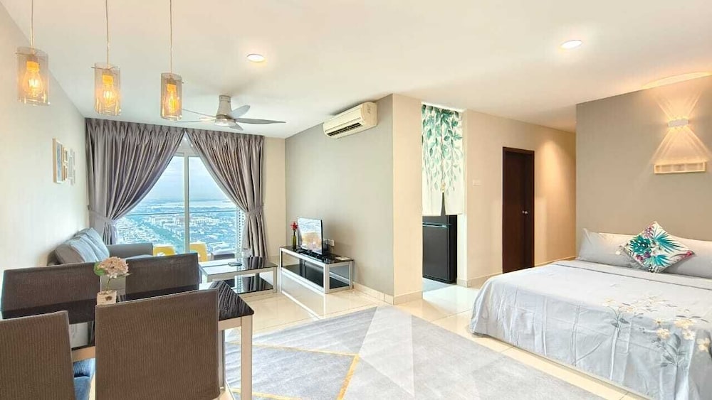 JB City Shopping Mall Apt @ KSL photo 2
