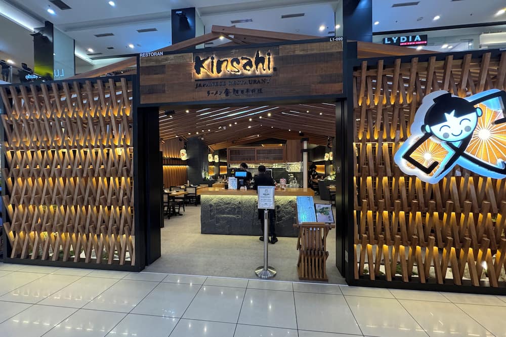 JB City Shopping Mall Apartment