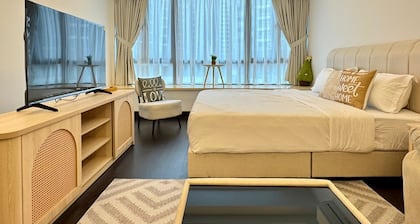 JB City CIQ-R&F Shopping Mall Apartment