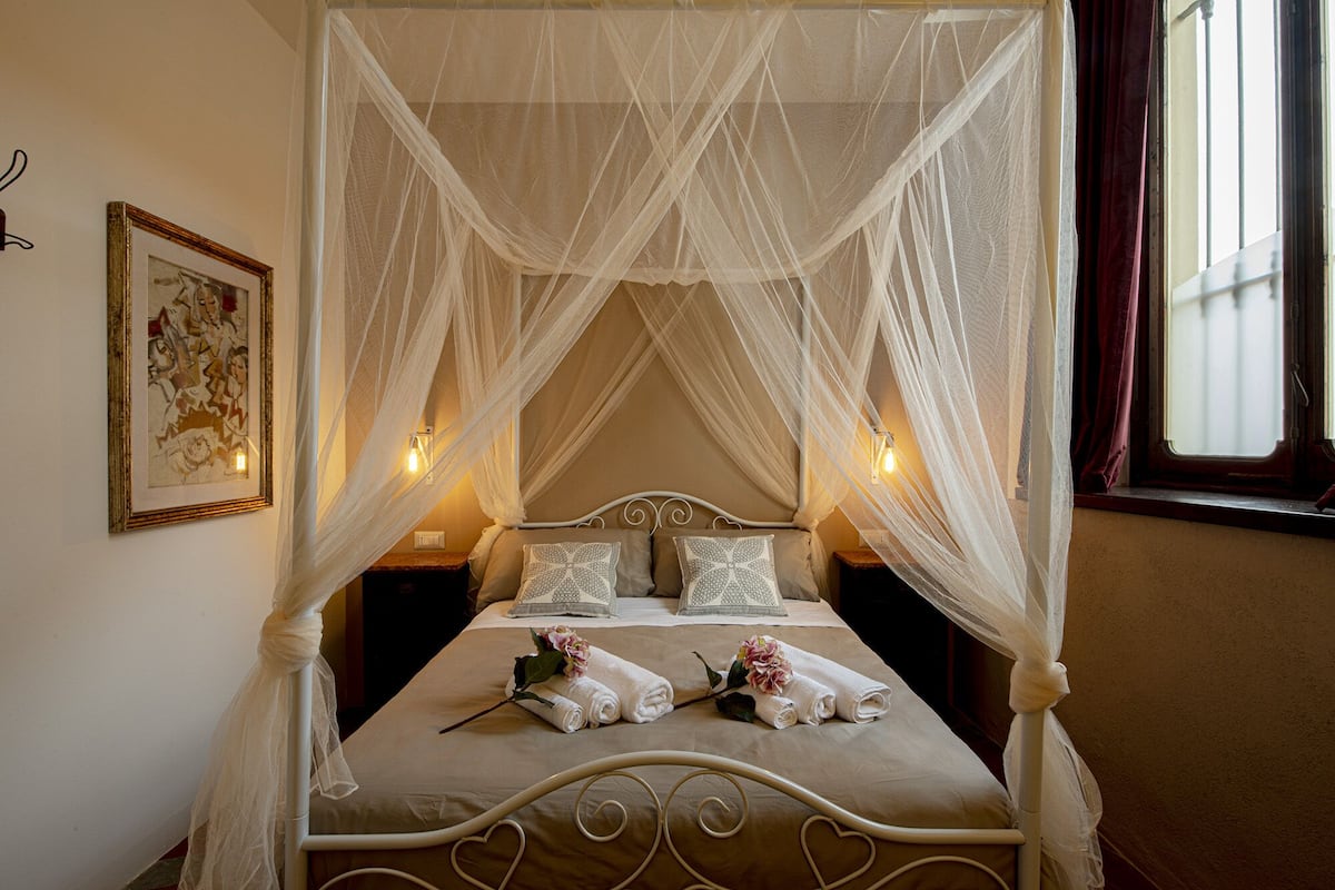 Deluxe Double Room | WiFi (free), bed sheets
