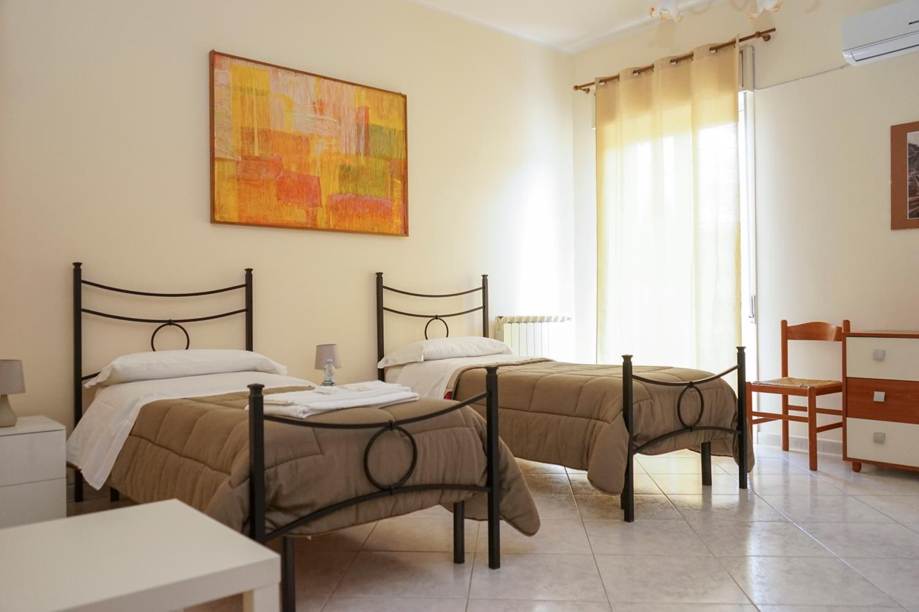 Allergivenligt sengetøj, dundyner, skrivebord