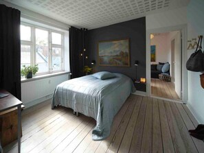 3 sovrum, skrivbord, wi-fi och sängkläder