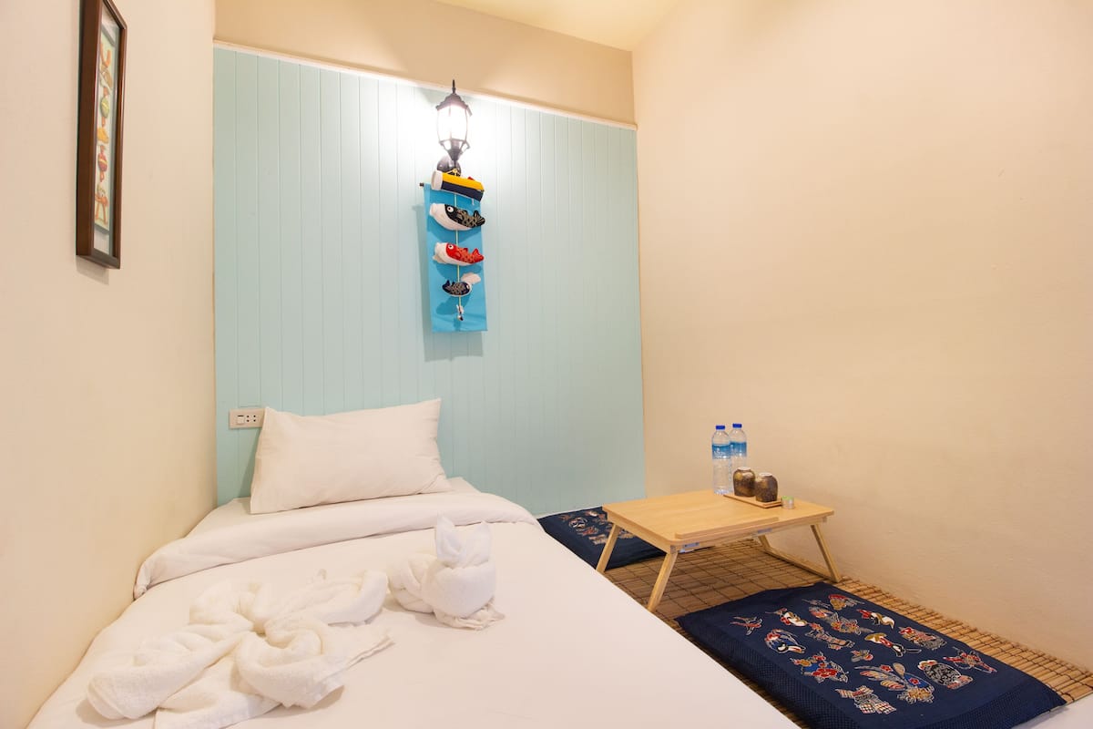 Habitación con 1 cama doble o 2 individuales | Escritorio