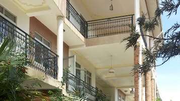 Ngoại thất