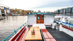Sun deck - Amsterdam Hotelboat - Hostel (Amsterdam)