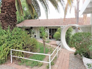 Exterior - Old Umtali Guest House (Sandton)