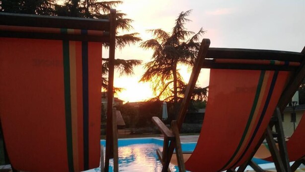 Seasonal outdoor pool - Bed & Breakfast La Magnolia (Bassano in Teverina)