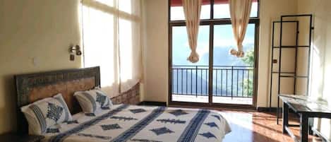 1 bedroom, in-room safe, free WiFi, bed sheets