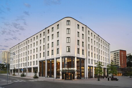 AC Hotel by Marriott Stockholm Ulriksdal - view 2