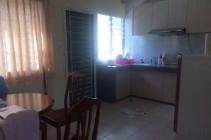 Unclassified image, 3 of 6, button - T Hotel (Tawau)