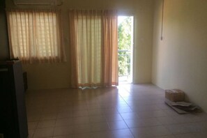 Unclassified image, 2 of 6, button - T Hotel (Tawau)