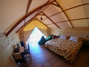 Tente Supérieure | Literie de qualité supérieure, couette en duvet d'oie, draps fournis