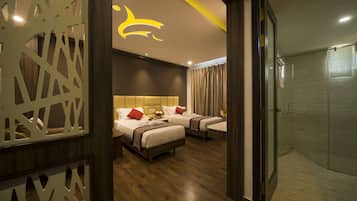 Deluxe Room | In-room safe, laptop workspace, soundproofing, iron/ironing board