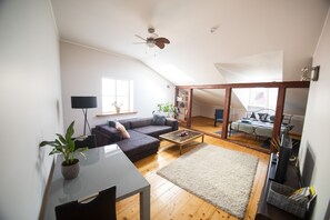 Apartamento, 1 quarto | Sala de estar