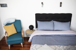 Apartment | 1 Schlafzimmer, Schreibtisch, laptopgeeigneter Arbeitsplatz