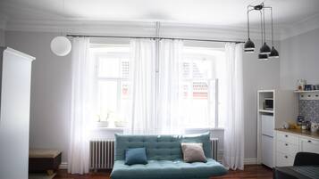 Apartment | Living area | 9999-cm Smart TV with digital channels, TV, MP3 dock