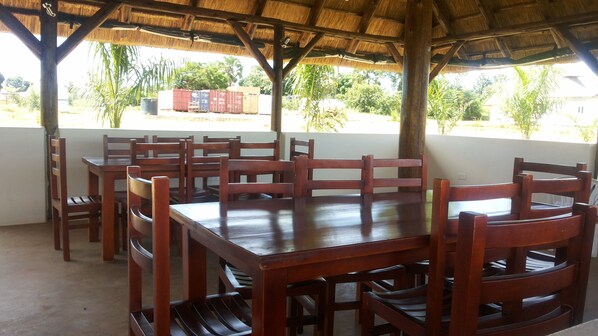 Breakfast, lunch, dinner served; local and international cuisine