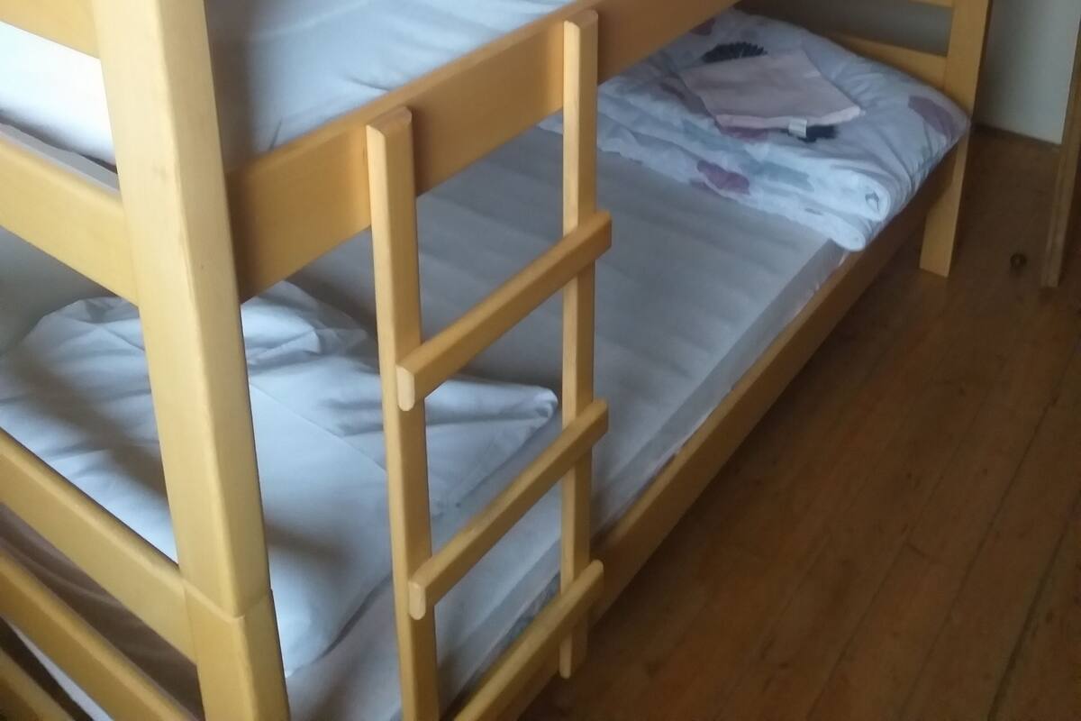 Desk, bed sheets