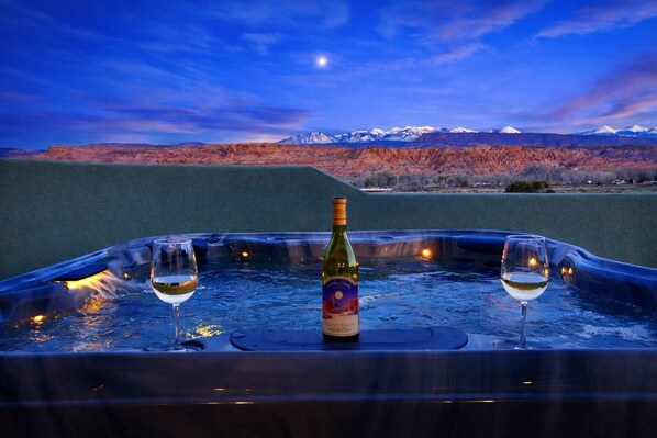 Bain à remous extérieur