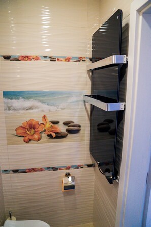 Departamento de lujo | Baño | Secadora de cabello, batas, pantuflas, toallas 