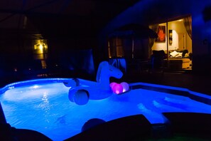 Piscine extérieure, piscine chauffée