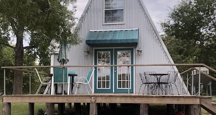 Smithville River House