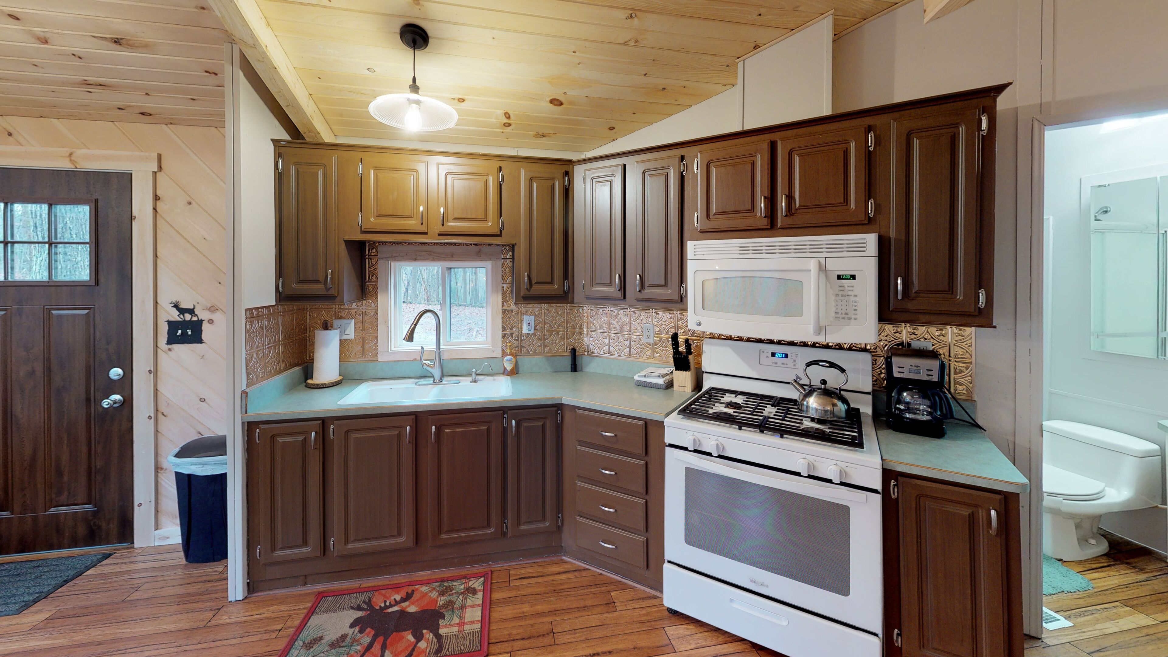 Hidden Ridge Cabin at Big Pine Retreat