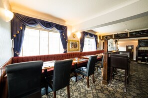 Breakfast area - Whistle & Flute (Barnetby)