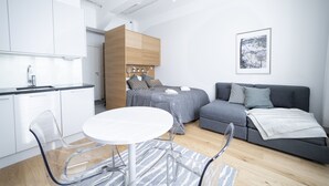 Luokittelematon kuva, 4 kautta 16, painike