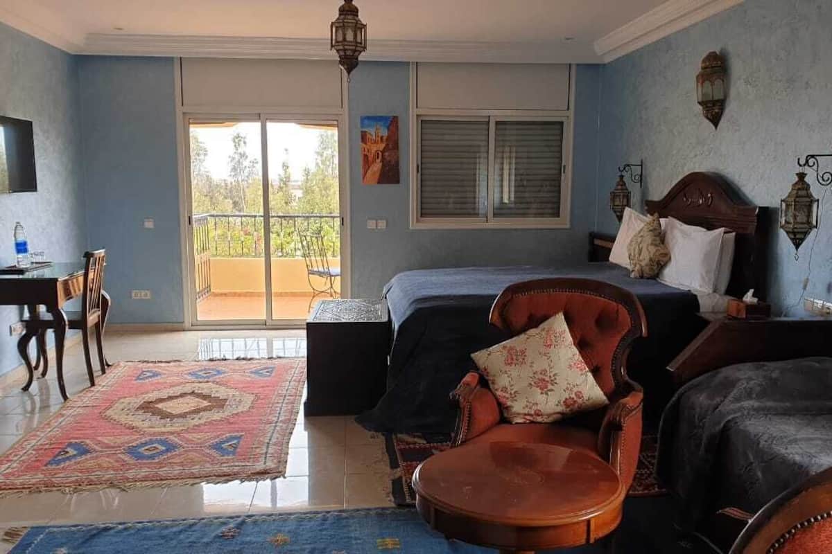 Blackout drapes, soundproofing, iron/ironing board, free WiFi