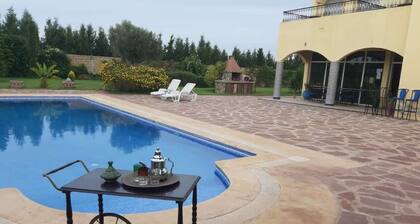 Riad Tanjil