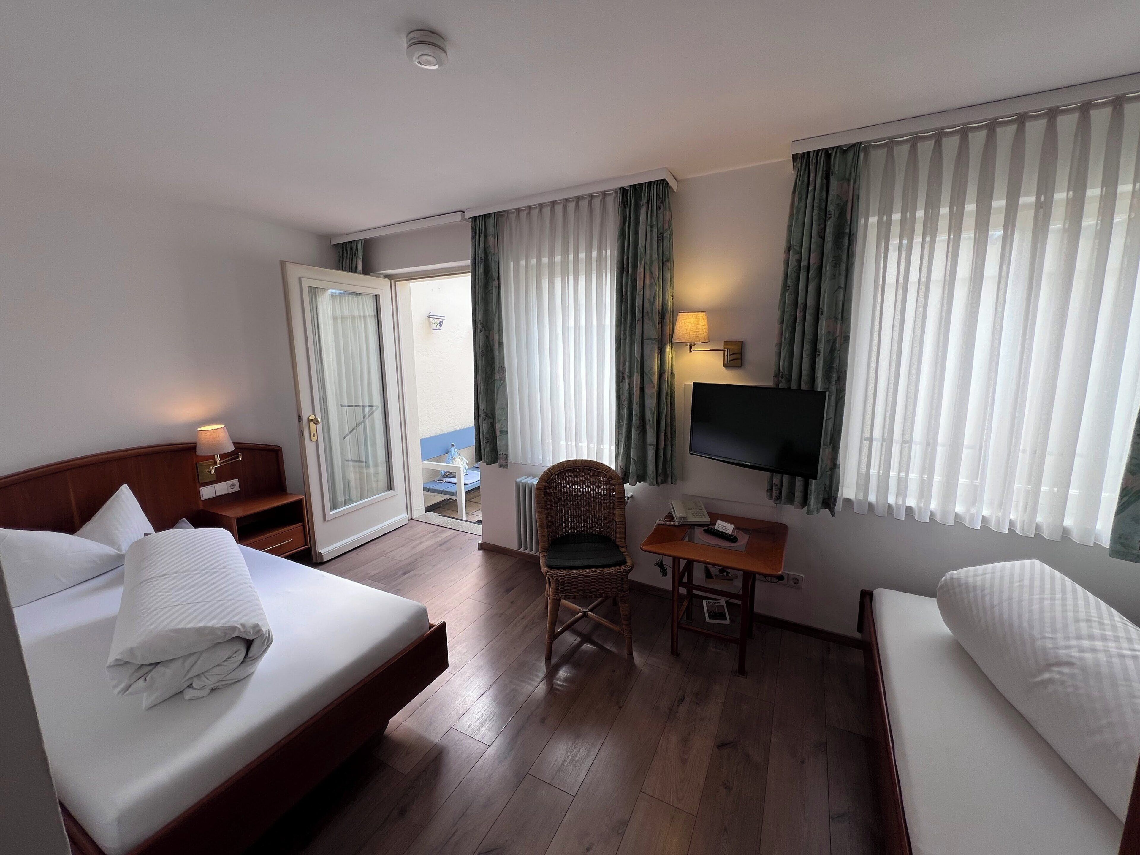 標準雙床房 | 免費無線上網、床單