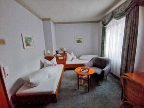 Standard-Zweibettzimmer | Kostenloses WLAN, Bettwäsche